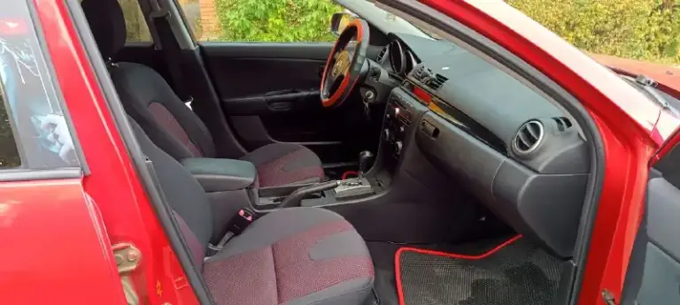 Mazda 3
2004 Год
Пробег 213000
Двс 1.6

Коробка без нареканий, ходовая часть не гремит не стучит, новая резина, масла фильтра заменены, кондиционер был обслужен перед сезоном работает идеально, неплохая музыка, кузов целый, машина местная не пригон, цена 530000 тысяч торг обмен, донецк киевский район тел+79493152333
📞 Звоните: +7(949)3152333 - фотография - 7