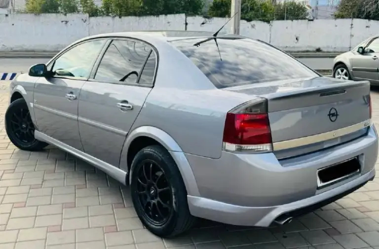 Доброго времени суток ! К вашему вниманию, всеми любимый opel vectra c рестайлинг !
В идеальном состоянии, весь обслуженный ! Эксплуатация с 2007 года выпуска ухоженный
С родным пробегом 230 км. Родной !
Мотор 1.8 ллучший в линейки опель бензин !
Коробка механика работает идеально ! Ходовая вся обслужена вся новая !
В автомобиле работает абсолютно все ! Вложений не требует абсолютно !
В дтп не участвовал
Весь в оригинале !
Максимальная комплектация максимальная !

Заводской обвес opc laine -
Ксенон ближний дальний -
Климат контроль -
Комбинированный
Кожаный салон -
Бортовой компьютер
Большой монитор -
Датчик дождя также света -
Полный эл. Пакет -
Мульти руль -
Круиз контроль -
Климат контроль -
Дорогая резина лето -
Титановые диски красивые -
И многое другое !
Цена снижена иза срочности !
Цена : 695:000 тыс руб !

Таких автомобилей действительно единицы !
Осталось не много обслужен
Любой вид оформления 🇷🇺

Звоните по номеру
Телефона +79493969852 - фотография - 4