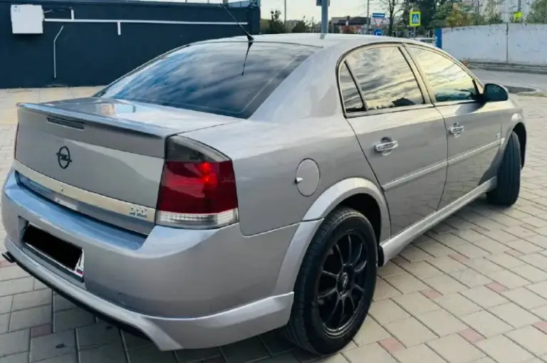 Доброго времени суток ! К вашему вниманию, всеми любимый opel vectra c рестайлинг !
В идеальном состоянии, весь обслуженный ! Эксплуатация с 2007 года выпуска ухоженный
С родным пробегом 230 км. Родной !
Мотор 1.8 ллучший в линейки опель бензин !
Коробка механика работает идеально ! Ходовая вся обслужена вся новая !
В автомобиле работает абсолютно все ! Вложений не требует абсолютно !
В дтп не участвовал
Весь в оригинале !
Максимальная комплектация максимальная !

Заводской обвес opc laine -
Ксенон ближний дальний -
Климат контроль -
Комбинированный
Кожаный салон -
Бортовой компьютер
Большой монитор -
Датчик дождя также света -
Полный эл. Пакет -
Мульти руль -
Круиз контроль -
Климат контроль -
Дорогая резина лето -
Титановые диски красивые -
И многое другое !
Цена снижена иза срочности !
Цена : 695:000 тыс руб !

Таких автомобилей действительно единицы !
Осталось не много обслужен
Любой вид оформления 🇷🇺

Звоните по номеру
Телефона +79493969852 - фотография - 5