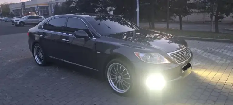 Ls
2008Г
270 Тыс пробег

Хороший, как внешне так и технически, об авто заботились, все жидкости заменены везде, диски колодки, рычаги, всё что требовалось менялось сразу на оригинал, без ошибок, рейка на отлично, мотор и автомат делают своё дело, дорогой ксенон, очень хорошый свет, салон ухоженный, мультимедия андроид, 5 мест, работает всё, японец. Колёса 20 мягко и комфортно, этот авто стоит посмотреть за эти деньги

1. 390 Руб

+79496397148 - фотография - 2