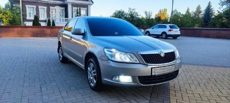 Продам skoda oktavia a5⚡️
2013 Год 🗓
1-Владелец
Мотор 1.6 mpi 🛡
Механика🚨
Пробег 263000📈
Работает все в штатном режиме. 💱
В городе🔽 таких нет. 🔼. ... .⅞
Стоит на 180 регионе
Только полное переоформление 💯
Цена. .950.000🛍
+79494159544
+7(949)4159544
📲 Tg: николай
📞 Звоните: +7(949)4159544 - фотография - 3