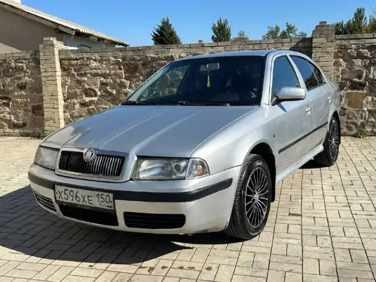 Продам skoda octavia tour
Объём 1.6
Год выпуска 2008
Пробег 208 000 тысячи
В хорошем состоянии
Двигатель работает идеально, не дымит, не троит, масло не ест, кузов без гнили, ржавчин, вмятин,
Коробка работает идеально,
По комплектации имеется
Климат контроль заправлен работает
Бортовой компьютер
Лэ стекло подъёмники
И многое другое
Цена 515 000
+79494581808
📞 Звоните: +7(949)4581808 - фотография - 2
