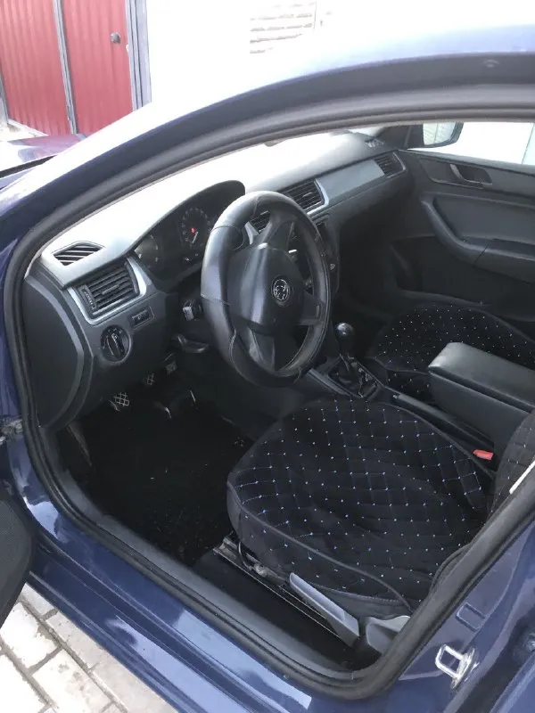 Продам skoda рапид 2015 г. В. Двигатель бензин мкпп. Цена 730.000 руб. Машина находится в луганске. Все вопросы по телефону +7(959) 151 78 96
📞 Звоните: +7(959)1517896 - фотография - 9