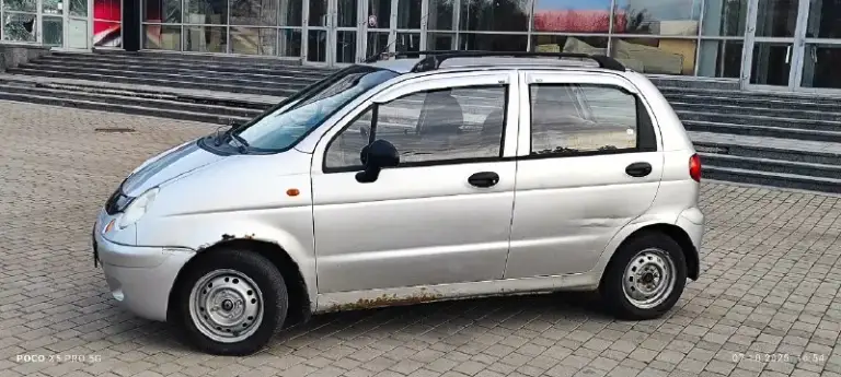 Продается daewoo матиз 2010г. Объем 0.8л, мкпп, бензин. Гур, кондиционер, передние электростеклоподъемники, видеорегистратор, магнитола, противотуманные фары. По технической части все поменяно и сделано. По кузову - имеются следы эксплуатации, на фото все видно, на езду не влияет. Цена - 155тыс. Руб. С торгом у капота. Все вопросы по тел +79493698099, +79498055340
📞 Звоните: +7(949)3698099 - фотография - 4