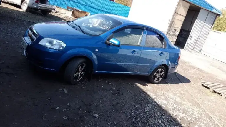 Продаётся chevrolet aveo
Двигатель 1.4
Оригинальный пробег 176.000
Комплектация люксовая
Птс оригинал
Кондиционер работает
С автозапуском
Aveo 2008 года, купленная 2009 года
Один хозяин
Автомобиль в идеальном состоянии
Реальному покупателю торг у капота
+79515077672 Есть whatsapp и телеграмма
Цена 437 - фотография - 5