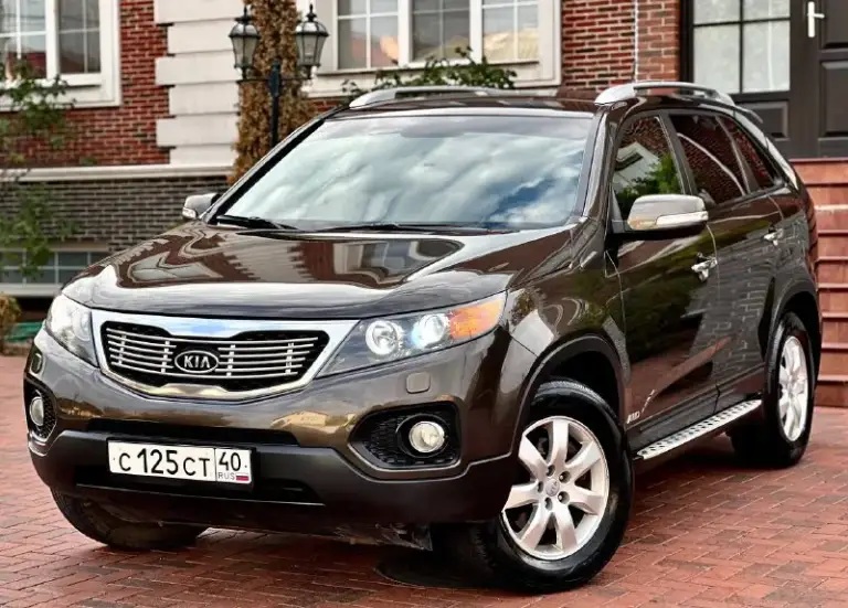 Продам шикарную kia sorento
Год:2012
:2.4 Бензин
Коробка:автомат
Пробег:158.000км
Привод:полный
Цена:1.385.000₽
Номер: +79498543135 или +79494043922 на двух номерах есть телеграмм
Авто в идеальном состоянии без как либо вложений сел и поехал, мотор и коробка работают идеально, подвеска вся обслужена не издает абсолютно не каких посторонних звуков, салон авто как новый, без дырок и потертостей, кузов выглядит как на фото без ржавчину и вмятин!машина в максимально комплектации:кожаный салон с деревянными вставками, без ключевой доступ, кнопка старт стоп, парктроники, раздельный климат контроль, подогревы сидений, электра регулировки сидений, обогрев переднего и заднего стекла, мульти руль, круиз контроль, камера заднего вида, подножки на порогах, датчики света и дождя, и многое другое! Два комплекта ключей! Действительно очень достойный автомобиль, больше информации по телефону!
📲 Tg: @ninochka_ra
📞 Звоните: +7(949)8543135 - фотография - 1