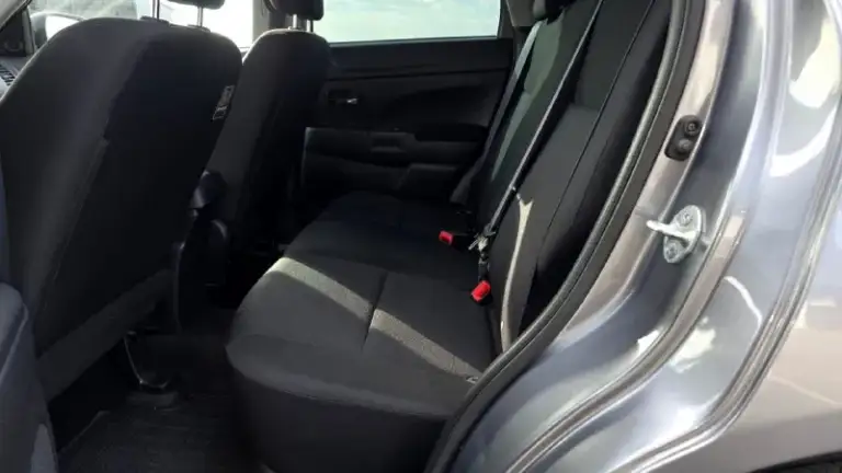 Продаю свой автомобиль mitsubishi asx 2012 года. Без дтп. Родной пробег. Птс оригинал. Два комплекта ключей. Автотека все отметки зелёные. Юридически чист. То проходила во время по регламенту. По электронике всё исправно ошибок нет. По тех. Части вложений не требует. По мотору и кпп нариканий нет. Автомобиль на полной эксплуатации. По кузову как на фото. Продажа с полным переоформлением в гаи. Осмотр город донецк район мотодром по договорённости. Звонить по номеру телефона +79496167298 или пишите в телеграмм. Цена 1.000000 - фотография - 8