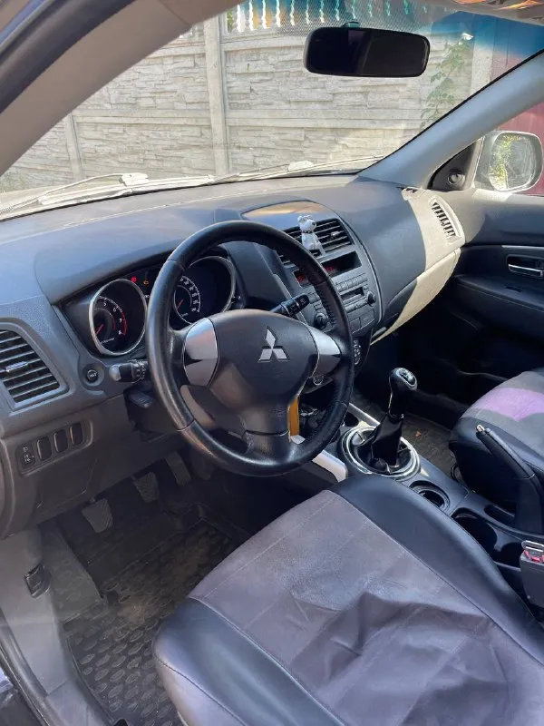 Mitsubishi аsx, 2012 года. Пробег 182 000. В хорошем состоянии. Механика, кондиционер, стеклоподъемники, абс, подогрев сидений. Технически абсолютно исправен. Расход 6-8 литров. 950 000, донецк, центр. Торг. +7949 321 6465. Связь плохая, пишите в телеграмм.
📲 Tg: инночка
📞 Звоните: +7(949)3216465 - фотография - 3