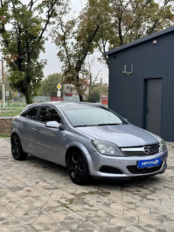🇩🇪 Opel astra h gtc

💰Цена: 380 000р
🏢Город: мариуполь
📅Год выпуска: 2007
🗒️Пробег: 286 416 км.
⚙️Двигатель: 1.6
⛽Топливо: бензин
⚙️Кпп: автомат

📞 Телефон:

+7-949-727-41-51
+7-949-551-91-52
+7-989-263-55-56

💾 Описание:

Молодежный хэтчбек с надежным бензиновым двигателем и акпп отлично подойдет как первый автомобиль.

✅ Оригинальный пробег
✅ Техническая часть на 5
✅ Кузов без дтп и без коррозии

✅ Отличная комплектация:
- Автоматическая коробка
- Полный электропакет
- Кожаный мультируль
- Бортовой компьютер
- Литые диски
- Кондиционер

Улица шевченко 269 - фотография - 3