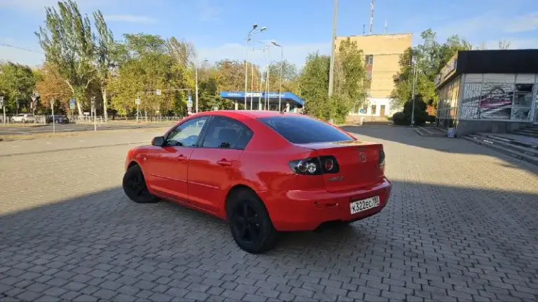 Продам mazda 3, 2007 г. , 1.6 автомат. Пробег 210 тыс. , подтвержденный. По технике все хорошо - мотор работает ровно, коробка переключает мягко. По кузову есть жизненные моменты, внутри все работает - климат, эл. Стеклоподъмники, подогревы сидений, парктроник. Хорошая летняя резина, новый аккумулятор. По документам чистая, стоит на 180 учете - переоформление в мрэо без проблем. Цена 460.000 руб, торг возле капота. Посмотреть можно в центре донецка +79494522484
📲 Tg: erik
📞 Звоните: +7(949)4522484 - фотография - 2