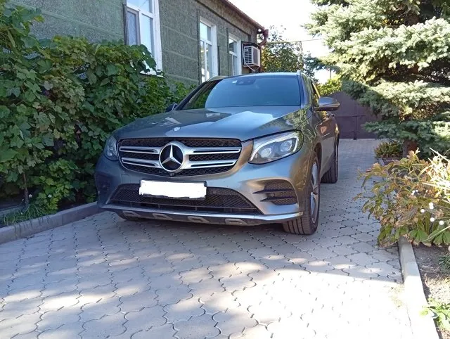 Продажа в днр
Осмотр город донецк
Mercedes glc-класс
Год выпуска: 2019
Двигатель: дизель, 2.1 л
Коробка передач :
Привод: 4wd
Цвет: серый
Пробег : 146 000 км
В дтп не участвовал, родной пробег, родной окрас, все во время обслуживалось.
Цена: 3350000 рублей
+79494082091
Или телеграм
+79495101524
📞 Звоните: +7(949)4082091 - фотография - 1