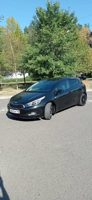 Kia сид 2014 года. Отличное состояние обслужен. Пробег оригинальный 170 т. 1,4 на 6 ст механике. Расход 6 литров. Собственник. 945₽. +79494850271
📲 Tg: 777
📞 Звоните: +7(949)4850271 - фотография - 1