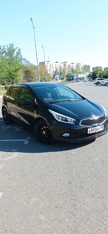 Kia сид 2014 года. Отличное состояние обслужен. Пробег оригинальный 170 т. 1,4 на 6 ст механике. Расход 6 литров. Собственник. 945₽. +79494850271
📲 Tg: 777
📞 Звоните: +7(949)4850271 - фотография - 4