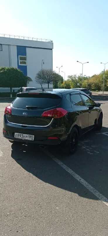Kia сид 2014 года. Отличное состояние обслужен. Пробег оригинальный 170 т. 1,4 на 6 ст механике. Расход 6 литров. Собственник. 945₽. +79494850271
📲 Tg: 777
📞 Звоните: +7(949)4850271 - фотография - 5