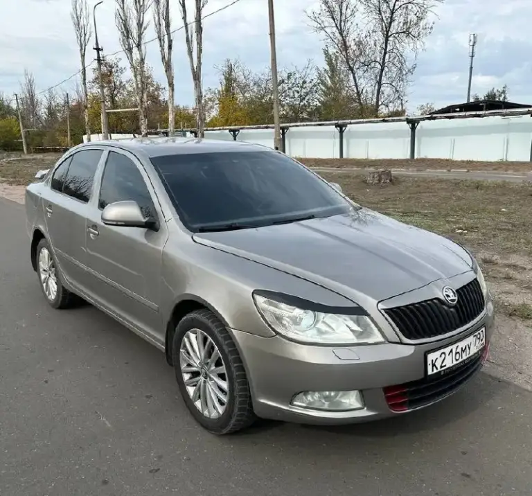 Цена 💥 770 000 руб 🔥
Продам skoda octavia 2011 года
Мотор 1.8 бензин
Коробка автомат
Автомобиль на полном ходу
За всю историю 2 владельца
Пробег 210 000 км
Мотор работает хорошо
Коробка не пинает едет достойно
По кузову целая, гнили, рыжиков нет
Хорошая резина, музыка, мультируль
По ходовой всё нормально, не стучит
С документами полный порядок
Г донецк
Цена 💥 770 000 руб 🔥
+79493198433 - фотография - 3