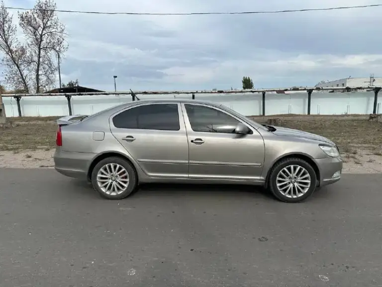 Цена 💥 770 000 руб 🔥
Продам skoda octavia 2011 года
Мотор 1.8 бензин
Коробка автомат
Автомобиль на полном ходу
За всю историю 2 владельца
Пробег 210 000 км
Мотор работает хорошо
Коробка не пинает едет достойно
По кузову целая, гнили, рыжиков нет
Хорошая резина, музыка, мультируль
По ходовой всё нормально, не стучит
С документами полный порядок
Г донецк
Цена 💥 770 000 руб 🔥
+79493198433 - фотография - 7