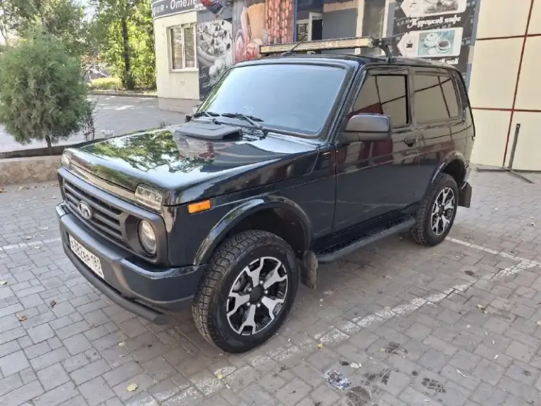Продам niva (нива), в эксплуатации с 2024 года, в отличном состоянии!
Пробег всего 18 000 км, родной, один собственник. Автомобиль ухожен, работает как часы, вложений не требует.

Комплектация: кондиционер, подогрев сидений, электрозеркала, кожаный руль, установлена качественная музыка и bluetooth-магнитола, замена оптики на диодную + диодная балка на крыше, сигнализация с автозапуском, иммобилайзер, кнопка start/stop, защита бампера и пороги

Все заводские комплектующие в наличии и отдам в комплекте.
Цена: 1.000.000р. Торг у капота
+79493401753 - фотография - 2