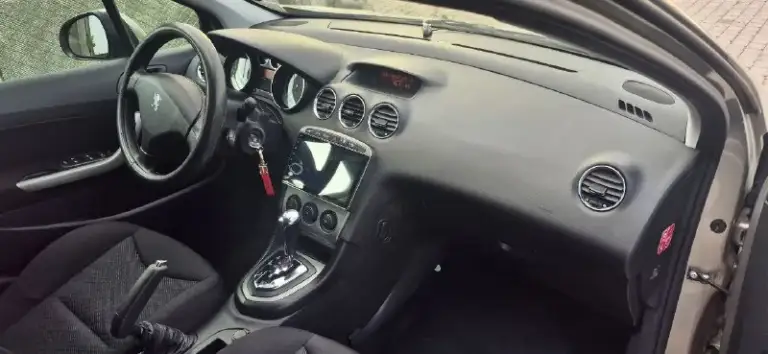 Peugeot 308
Год выпуска 2009 (2010)
Мотор 1.6 + акпп
Оригинальный пробег 160т. Км
Авто без дтп, технически на отлично - обслужен.
Кондиционер работает хорошо.
Из недостатков- бампера, требуют ремонта и покраски.
Документы в порядке- переоформление.
Осмотр в донецке
Цена 485т. Р
+79494011929 - фотография - 7