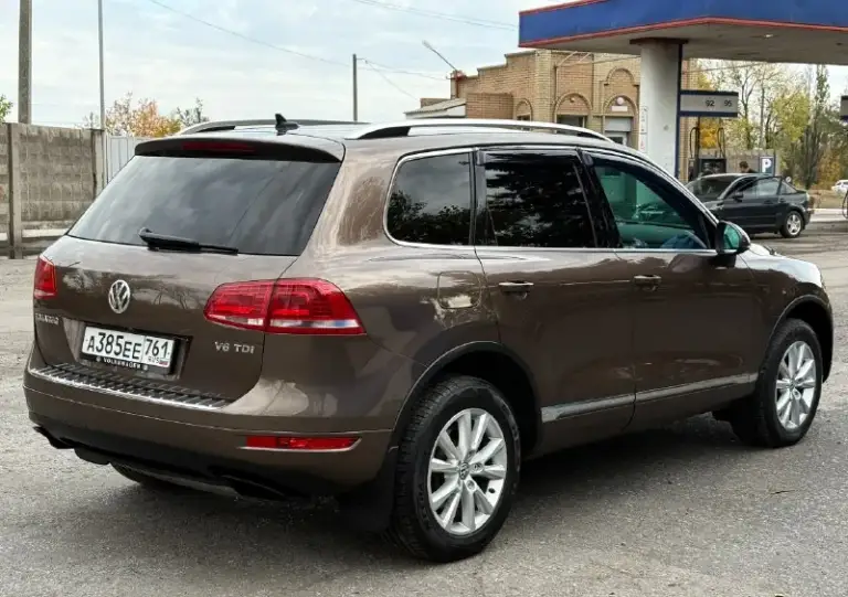 Volkswagen touareg
Цена-1.980.000руб
Год-2013
-3.0 Tdi
Привод-полный
Коробка-автомат
Пробег-240.000км
Г. Торез
Автомобиль весь в родном окрасе!
Официал!не пригнан!
Максимальная комплектация:
Пневма подвеска, складывание зеркал, два ключа, подогрев передних сидений, климат-контроль, круиз-контроль, подогрев руля, лобового и заднего стекла, заводской компрессор для накачки колес, парктроники 360,камера заднего вида, множество режимов езды, два комплекта резины, без ключевой доступ, кнопка старт/стоп, электрорегулировка зеркал, электро регулировка сидений и памятью, полный электростеклопакет, поворотный ксенон и т. Д.
☎️+79495612902
📞 Звоните: +7(949)5612902 - фотография - 6