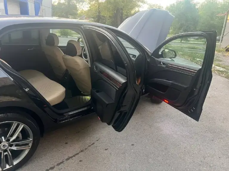 Продам личный автомобиль.
Документы в порядке на учете на мне.
Кузов в хорошем состоянии ваг болячки устранялись, салон в отличном состоянии, климат работает.
Резина с хорошим остатком.
Комплектация пред максимальная.
Коробка работает без нареканий щелкает все передачи.
Более детально по телефону
+7 (949) 481-94-29 Сергей
Цена 980 000₽ - фотография - 10