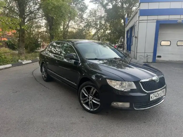 Продам личный автомобиль.
Документы в порядке на учете на мне.
Кузов в хорошем состоянии ваг болячки устранялись, салон в отличном состоянии, климат работает.
Резина с хорошим остатком.
Комплектация пред максимальная.
Коробка работает без нареканий щелкает все передачи.
Более детально по телефону
+7 (949) 481-94-29 Сергей
Цена 980 000₽ - фотография - 2