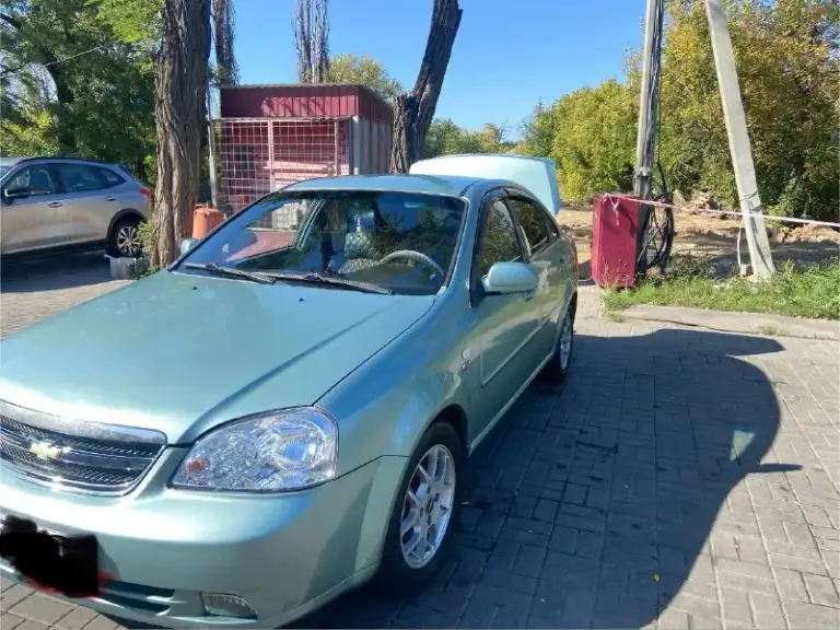 Продам шевроле лачетти 2008 год, 1.8, коробка автомат, климат, пробег 194 тыс, осмотр макеевка. Цена 550 т. Руб, торг, все остальные вопросы по телефону +79495162551 - фотография - 2