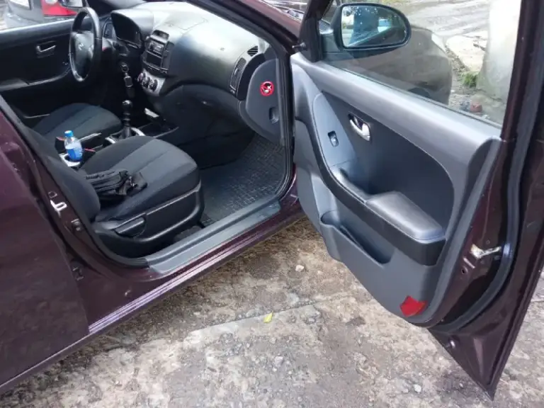 Продам авто  hyundai elantra
Мотор 1.6
Цена: 530 000 торг
Год выпуска: 2007
Город: донеце
Автомобиль в хорошем состояние. Салон чистый, ухоженный.
По двигателю и коробке никаких проблем нет.
Один ключ, электро стеклоподъемники, подогрев сидений, кондиционер, все работает.
То проходила всегда по регламенту, доедет куда угодно.
Хорошая резина.
Гнили и рыжиков нет.
С документами полный порядок, юридически без ограничений, полное переоформление.
+7 (949) 4599686 - фотография - 2