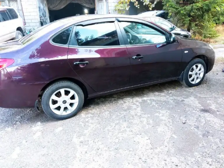 Продам авто  hyundai elantra
Мотор 1.6
Цена: 530 000 торг
Год выпуска: 2007
Город: донеце
Автомобиль в хорошем состояние. Салон чистый, ухоженный.
По двигателю и коробке никаких проблем нет.
Один ключ, электро стеклоподъемники, подогрев сидений, кондиционер, все работает.
То проходила всегда по регламенту, доедет куда угодно.
Хорошая резина.
Гнили и рыжиков нет.
С документами полный порядок, юридически без ограничений, полное переоформление.
+7 (949) 4599686 - фотография - 3