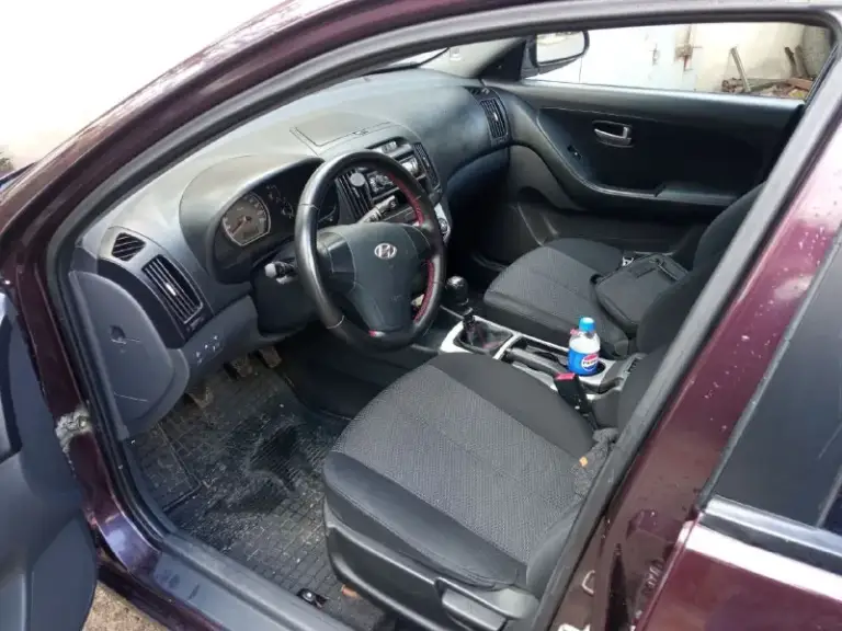 Продам авто  hyundai elantra
Мотор 1.6
Цена: 530 000 торг
Год выпуска: 2007
Город: донеце
Автомобиль в хорошем состояние. Салон чистый, ухоженный.
По двигателю и коробке никаких проблем нет.
Один ключ, электро стеклоподъемники, подогрев сидений, кондиционер, все работает.
То проходила всегда по регламенту, доедет куда угодно.
Хорошая резина.
Гнили и рыжиков нет.
С документами полный порядок, юридически без ограничений, полное переоформление.
+7 (949) 4599686 - фотография - 5