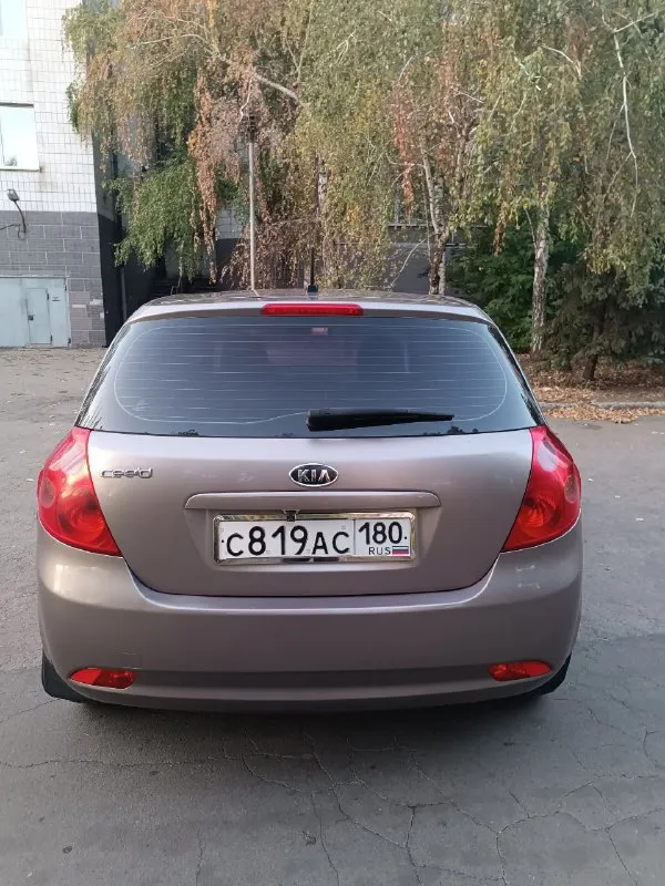 Продажа в днр
Продам kia ceed
Двигатель 1.4 мкпп
2007 Год
Цена 600 000₽

С 2012 года в одной семье.
Автомобиль в отличном состоянии как внешне так и технически.
Комплектация:
Центральный замок, заводская сигнализация, кондиционер, мультимедиа с aux и usb, мультируль, два автоматических стеклоподъемника, электрозеркала с подогревом. В общем есть все для комфортного передвижения. Два комплекта резины на дисках - в подарок.
Г. Донецк
Цена:600’000
Тел: +79493953564 - фотография - 4