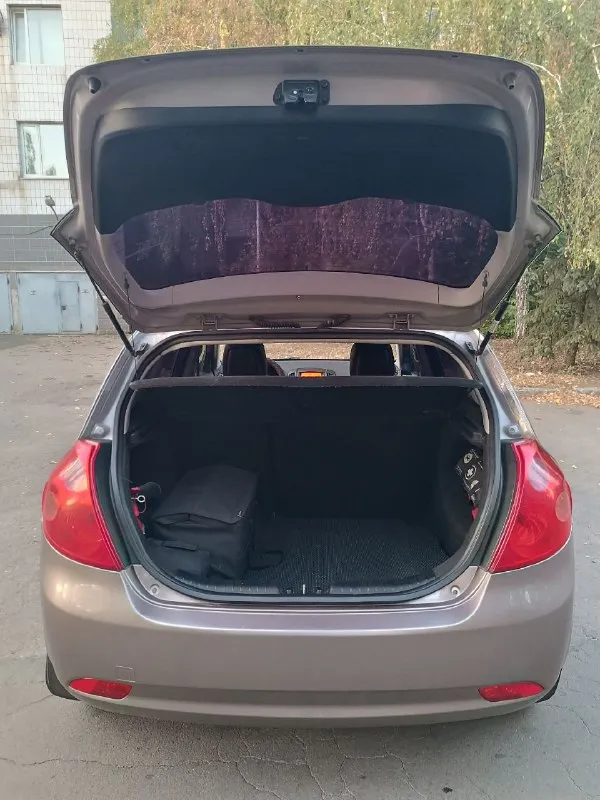 Продажа в днр
Продам kia ceed
Двигатель 1.4 мкпп
2007 Год
Цена 600 000₽

С 2012 года в одной семье.
Автомобиль в отличном состоянии как внешне так и технически.
Комплектация:
Центральный замок, заводская сигнализация, кондиционер, мультимедиа с aux и usb, мультируль, два автоматических стеклоподъемника, электрозеркала с подогревом. В общем есть все для комфортного передвижения. Два комплекта резины на дисках - в подарок.
Г. Донецк
Цена:600’000
Тел: +79493953564 - фотография - 7