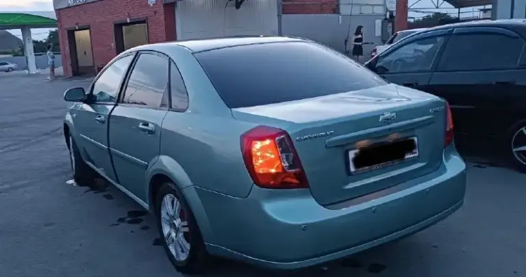 Продам личный авто lacetti 1.4
Кпп механика
Двигатель в порядке
Пробег 200000км
8000Км назад заменён грм, помпа, ролик
Масло свежее
По ходовой в порядке
Печка жарит, кондиционер холодит
Есть незначительные недочеты по кузову, касаемые покраски, не критично
Машина уже на местном учёте, проблем с переоформлением не будет
Цена 500.000₽
Торг уместен
+79493697104 - фотография - 7