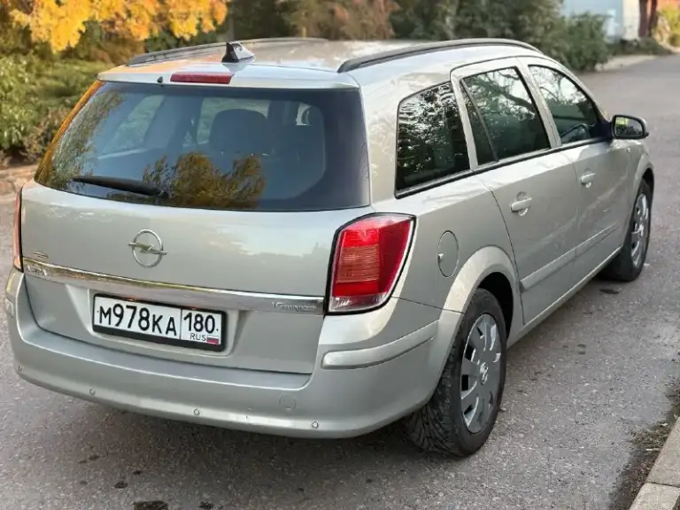 Продажа в днр
Продаю opel astra h
2005 Год выпуска

Я собственник
С родным пробегом в 238 000 км.
Машина в достойном состоянии
С полным переоформлением 630000₽
Осмотр донецк.
+79494702665 - фотография - 4