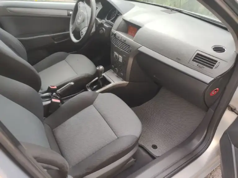 Продажа в днр
Продаю opel astra h
2005 Год выпуска

Я собственник
С родным пробегом в 238 000 км.
Машина в достойном состоянии
С полным переоформлением 630000₽
Осмотр донецк.
+79494702665 - фотография - 7