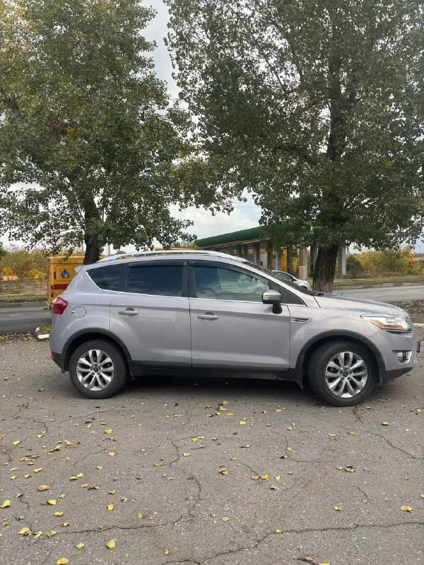 Продам ford kuga 2011года. Передний привод. 2.0t diesel работает отлично, замена грм, помпы роликов, обслужен. Коробка 6 -ти ступенчатый автомат, надёжный. Два комплекта колёс, два ключа, два хозяина. Климат контроль, круиз контроль, подогрев сидений.
Цена: 1🍋₽
Алчевск, +79591416449
📞 Звоните: +7(959)1416449 - фотография - 2