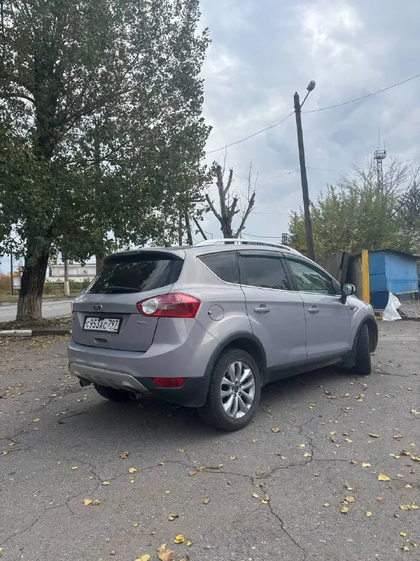 Продам ford kuga 2011года. Передний привод. 2.0t diesel работает отлично, замена грм, помпы роликов, обслужен. Коробка 6 -ти ступенчатый автомат, надёжный. Два комплекта колёс, два ключа, два хозяина. Климат контроль, круиз контроль, подогрев сидений.
Цена: 1🍋₽
Алчевск, +79591416449
📞 Звоните: +7(959)1416449 - фотография - 3