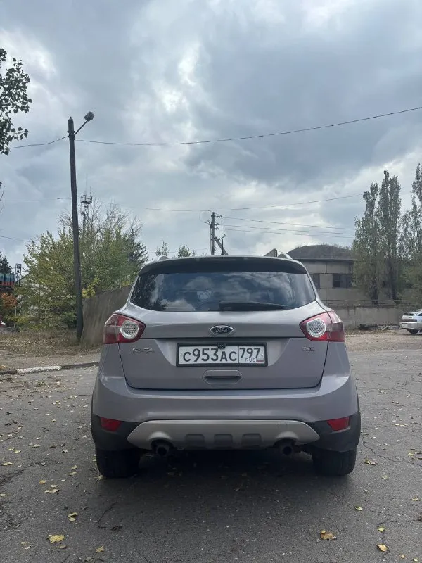 Продам ford kuga 2011года. Передний привод. 2.0t diesel работает отлично, замена грм, помпы роликов, обслужен. Коробка 6 -ти ступенчатый автомат, надёжный. Два комплекта колёс, два ключа, два хозяина. Климат контроль, круиз контроль, подогрев сидений.
Цена: 1🍋₽
Алчевск, +79591416449
📞 Звоните: +7(959)1416449 - фотография - 4
