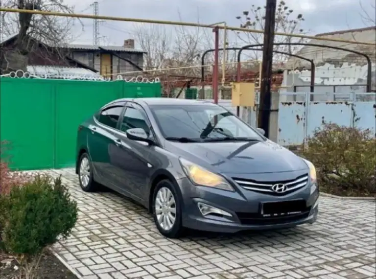 Срочно продам ‼️🚨
Hyundai solaris 2016 года,
Кузов: в отличном состоянии, полностью вся в родне
Двигатель: работает без лишнего шума, полностью обслужен,
Пробег 182000км✅
Коробка не хрустит не выбивает включается все плавно, ✅
Ходовая: часть без шума ничего не гремит не стучит, ✅
Комплектация максимальная: 4 стеклоподъемника, подогрев сидений, подогрев всех зеркал, электро-зеркала, кондиционер, мульти-руль, штатная музыка. ✅
За машиной ухаживала каждые 8к км меняю масло салон чистый и опрятный, в машине не курили.
Все вопросы в лс или звоните по номеру✅

+79499583699

Г. Донецк.
Цена 860.000₽ торг - фотография - 1