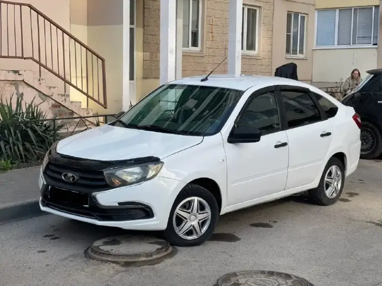 Lada granta
2020 Год
Автомобиль в отличном состоянии
По кузову в идеальном состоянии, без ржавчины гнили и тому подобного
В техническом плане всё на 5
Мотор резвый хороший
Пробег родной 88 тысяч
Машина моя в такси не была
Салон в новом состоянии в машине не курил и не кому разрешал
По документам полный порядок
Все вопросы интересующиеся вас по телефону или в личные сообщения
Цена 595.000
Срочная продажа
+7(949)-576-48-90 Александр алексеевич
Звоните в любое
Нахожусь в днр макеевка донецк - фотография - 2