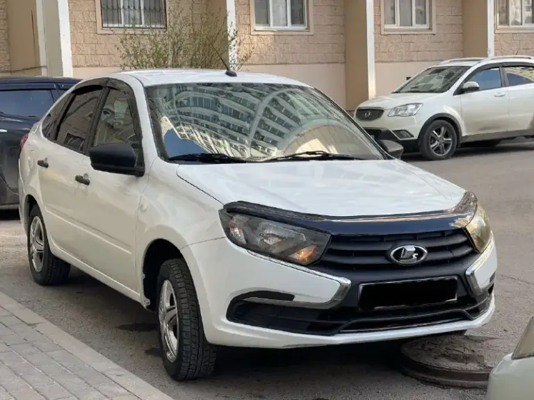 Lada granta
2020 Год
Автомобиль в отличном состоянии
По кузову в идеальном состоянии, без ржавчины гнили и тому подобного
В техническом плане всё на 5
Мотор резвый хороший
Пробег родной 88 тысяч
Машина моя в такси не была
Салон в новом состоянии в машине не курил и не кому разрешал
По документам полный порядок
Все вопросы интересующиеся вас по телефону или в личные сообщения
Цена 595.000
Срочная продажа
+7(949)-576-48-90 Александр алексеевич
Звоните в любое
Нахожусь в днр макеевка донецк - фотография - 4