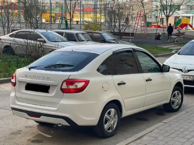 Lada granta
2020 Год
Автомобиль в отличном состоянии
По кузову в идеальном состоянии, без ржавчины гнили и тому подобного
В техническом плане всё на 5
Мотор резвый хороший
Пробег родной 88 тысяч
Машина моя в такси не была
Салон в новом состоянии в машине не курил и не кому разрешал
По документам полный порядок
Все вопросы интересующиеся вас по телефону или в личные сообщения
Цена 595.000
Срочная продажа
+7(949)-576-48-90 Александр алексеевич
Звоните в любое
Нахожусь в днр макеевка донецк - фотография - 7