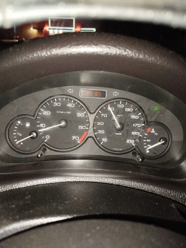 Peugeot 206,механика,2008 год. Пробег 180.мотор 1,4. Простой и недорогой в обслуживании и содержание авто. Расход прекрасный. Технически полностью исправен!в целом авто стоящее. Цена 300
+79493191411 - фотография - 2