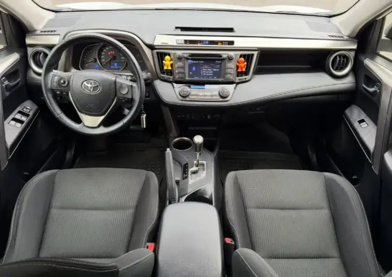 Продам toyota rav4
2.0 Бензин
Год выпуска 2013
Состояние идеальное.
Без вмятин царапин
И рыжиков
Сервисные книги.
Сигнализация pandora
Парктроники
Камера заднего хода
Вложений не требует!
Любое оформление!
Я втарой хозяин!
Салон не затертый не порваный
Авто полностью обслужена до мелочей
Полный привод работает!
Работает ровно.
Коробка переключает идеально
Климат контроль работает
Все жидкости заменены!
Стекла все родные
Каждая кнопка работает)
Цена 1.650₽
+7-949-794-46-27
Остольные вопросы по телефону
Звоните в любое время.
📲 Tg: евгений
📞 Звоните: +7(949)7944627 - фотография - 9