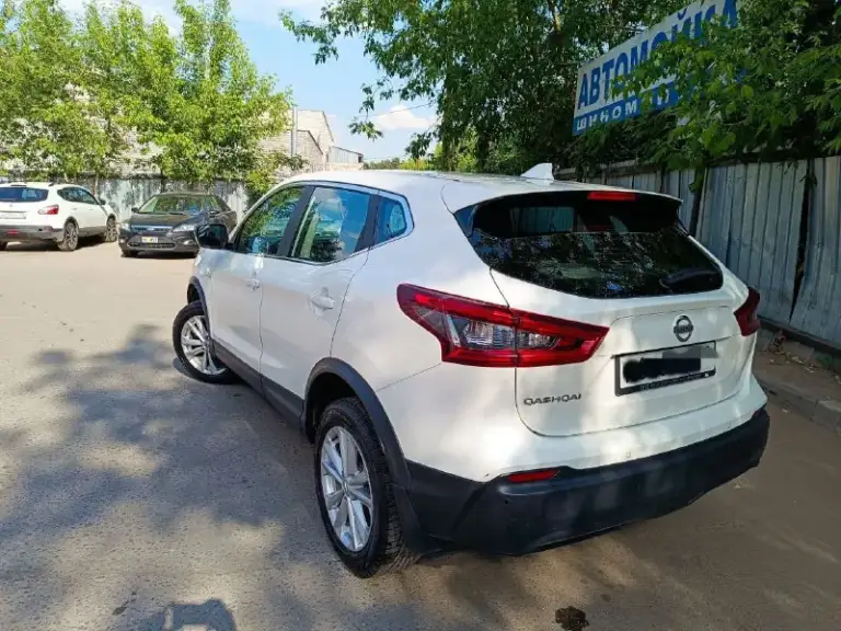 Nissan qashqai 2.0 cvt 2wd 2019 года выпуска
Пробег 106 тыс км
Продаю свой личный автомобиль в идеальном состоянии, вложений не требует, комплектация с подогревами стекол сидений зеркал и многое другое, датчики света дождя, система стабилизации, система курсовой устойчивости, круиз контроль и многое другое. ... ..
В общем автомобиль достойный и будет ещё долго радовать нового владельца!
Цена: 2.000.000 ₽
Тел: +7(977)3747936 - фотография - 4