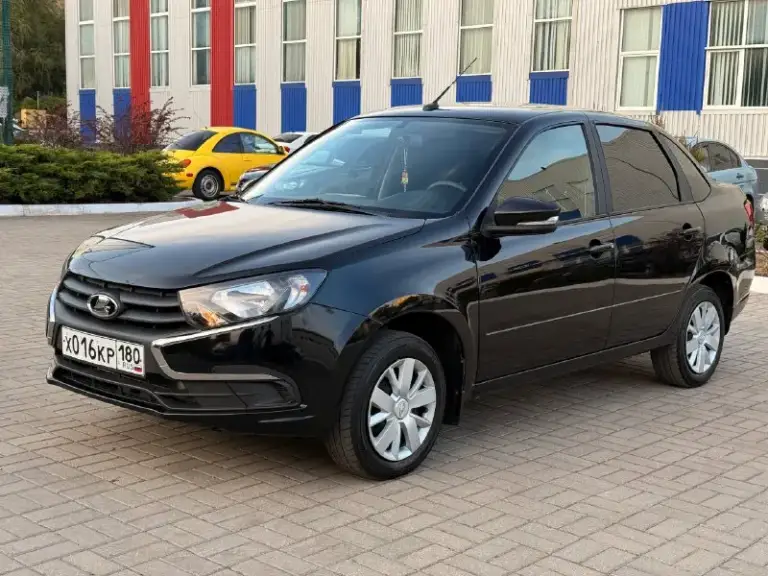 Продам lada granta 2024 года.
21.000 Тысяч пробега родного,
Абсолютно в родном окрасе без ржавчин без сколов, в дтп не участвовал собственник, по комплектации кондиционер подогрев сидений 2 стеклоподъемника подогрев заднего стекла, подогрев сидений подушка безопасности по техники все работает
Автомобиль в новом состоянии
Вложений не требует. По ходовой часть все в идеале.
В подарок отдам евро коврики их новые. Много описывать нету смысла
Надо приезжать смотреть
Все вопросы по телефону +79496993249 олег
Цена 820.000₽ донецк торг срочно - фотография - 3