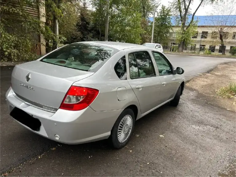 🚘 Марка / модель: renault symbol
📅 Год выпуска: 2010
⛽ Двигатель (тип, объем): газ/бензин 1.4
🔧 Тип кпп: механика 5 ст.
👨‍⚖ Владельцев в птс: 1
📮 Город: макеевка
💶 Цена:425 тысяч рублей
📝 Описание: двигатель масло не ест. Не троит, не дымит. Кпп переключает мягко без хрустов, не выбивает. Покупал у единственного собственника с салона. По кузову не гнилая не ржавая, есть пара царапин и мелких вмятин. Пробег 306 тысяч км. Оригинальный, не скрученный. Комплектация: 2 передних электростеклоподъемника, гур, кондиционер, туманки, мультируль, подогрев заднего стекла, сигнализация, 2 ключа.
Газ зарегистрирован, вписан в птс. 2тысячи назад заменили колодки перед/зад, сайлентблоки задней балки, ступичный подшипник, радиатор печки.
☎ Контактный телефон: +7 949 512 5521
📲 Tg: @bmbardirocrokodilo
📞 Звоните: +7(949)5125521 - фотография - 4