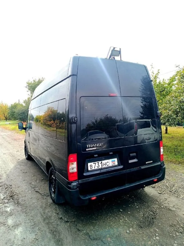 🚗 Продается ford transit 2012 года 🚗
Год выпуска:2012 
1 Владелец.
Категория:в 
Мощность двигателя:125 л. С.  
Объем двигателя:2.2 л 
6-Ступенчатая механическая 
Надежный и вместительный ford transit в отличном техническом состоянии.
- Вместительный салон (8+1 мест)
- Категория в
- После капитального ремонта ( есть дополнительные фото двигателя)новая турбина, новый стартер, новый компрессор кондиционера. Два кондиционера заводских, вебасто, люк, круиз контроль, машина полностью исправна.
Цена:1.8 млн руб
Контакты:+79595678705📞 whatsapp +79591466186☎️телеграмм
📞 Звоните: +7(959)5678705 - фотография - 2