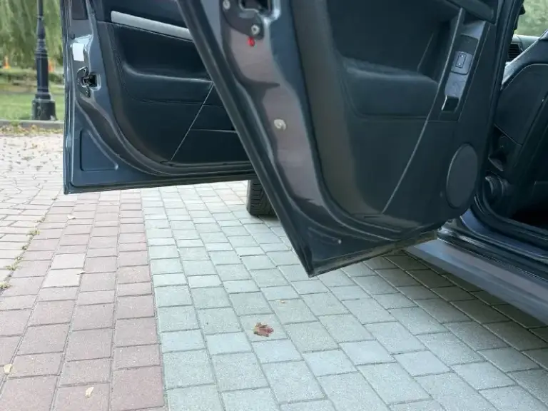 Opel vetra gts 1.8 z18xe
Самый надежный мотор без фаза регулятора и без теплообменника!
Автомобиль пригнан из германии в 2020г
Пробег в днр 12т км
Все время стоял
Нет намека на ржавчину
Родной окрас
Все остекление заводское даже лобовое
Климат двух зонный рабочий
Кожаный салон gts
Круиз контроль
Полный электропакет
Мульти руль
Монитор с блютуз
Камера заднего вида
В таком состоянии таких машин не осталось
Новый грм помпа и ролики
Автомобиль в отличном состоянии
Новая резина на заводских дисках gts
580.000Руб
+79494143810 - фотография - 8