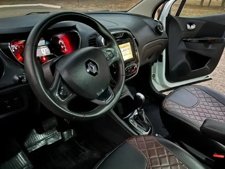 Продается renault kaptur 2018 года выпуска, 1.6 бензин, автомат. Автомобиль имеет состояние новой машины!!! 87 тысяч км родного пробега !!! Последнее обслуживание - поменяна вся тормозная система ( диски, колодки, суппорта ), новая рулевая рейка !!! Бензин только 95-й !!! Двигатель работает идеально, замена масла каждые 7 тысяч км !!! Комплектация : подогревы сидений, датчики дождя и света, 2 комплекта резины на дисках, 2 ключа, все 4 стеклоподъемники, курсовая устойчивость, круиз-контроль, бортовой компьютер, start-stop, эра-глонасс, электрообогрев зеркал, дневные ходовые огни, сигнализация starline, система помощи при старте, abs, asr, камера заднего вида, мультируль, usb, aux, bluetooth. Цена автомобиля 1 млн. 380 тысяч рублей-обоснованный торг у автомобиля !!! Возможна продажа в кредит, номер телефона +79591357039, луганск
📞 Звоните: +7(959)1357039 - фотография - 7