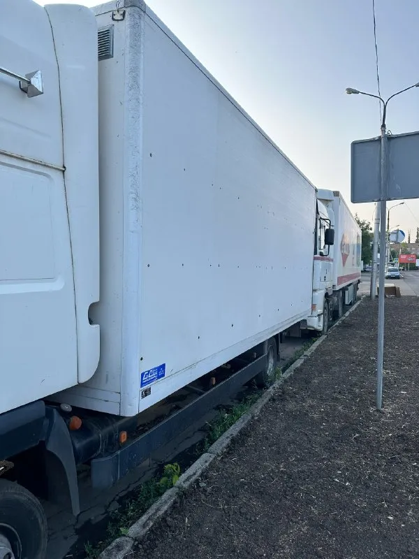Продается man l 2000. Грузоподъемность — 5 тонн, 2005 год выпуска. Двигатель 4.6 литра, без расхода масла. Заводится легко в любую погоду. Ходовая часть в отличном состоянии, установлена новая резина.
Регулируемое сиденье водителя. Все системы на пневмоподвеске работают исправно. Кпп — 6-ступенчатая, переключение плавное, без посторонних шумов. Есть круиз-контроль и гидроборт. Печка функционирует отлично.
Один владелец, регион 180. Техника в отличном состоянии, готова к работе. Цена:2500000 руб торг
Руслан +79493584218
📞 Звоните: +7(949)3584218 - фотография - 2
